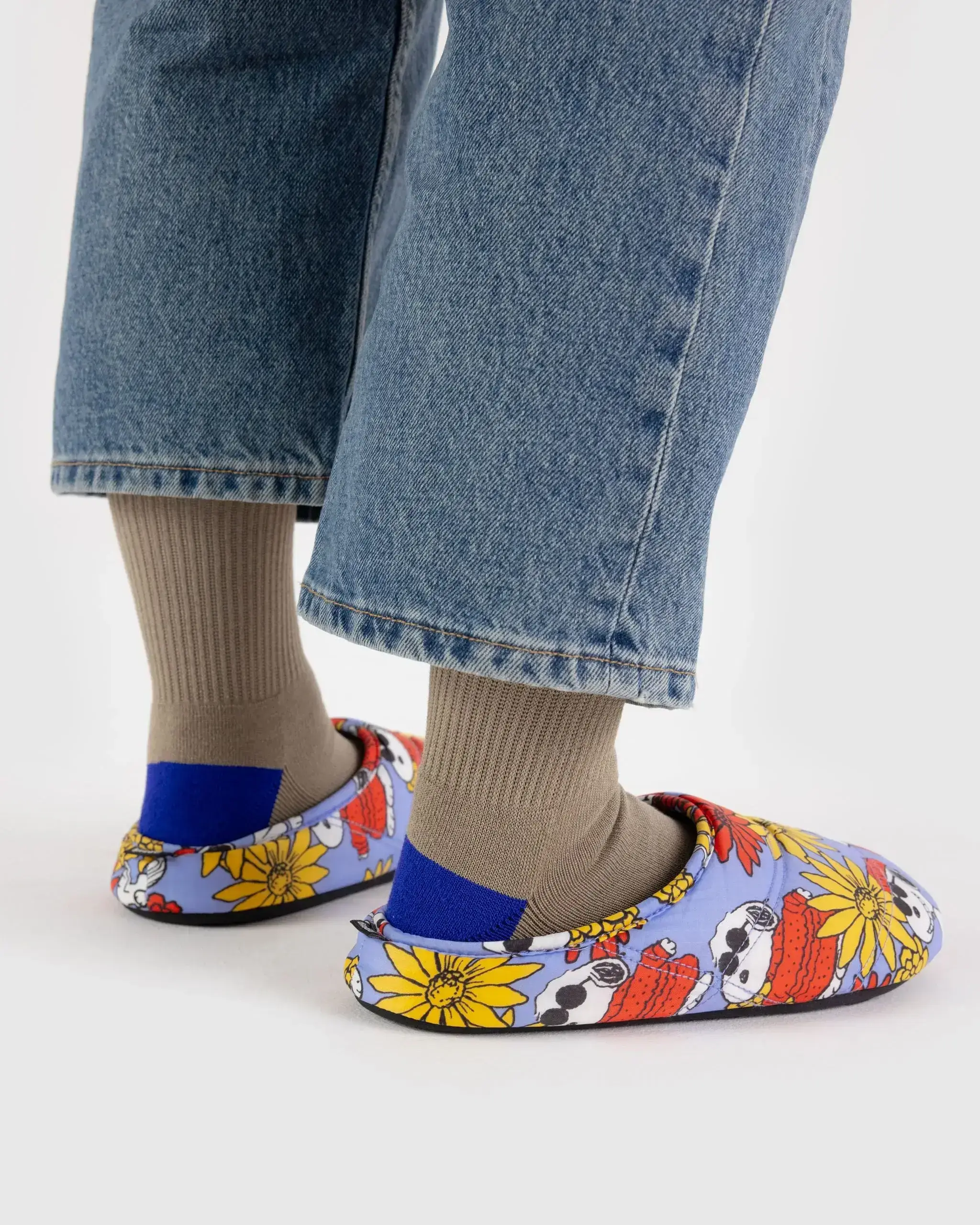 Puffy Slipper Floral Snoopy - Image 3